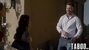 Stepsisters Uneasy Tour, Tanya Crushes on Jimmy's Big Ass