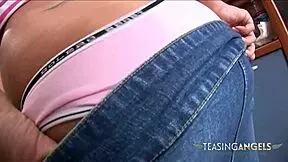 scarlet masturbates with banana