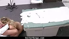 doctor subtly studies teen patient's pussy with cunilingus and blowjob
