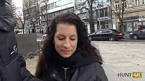 Hunt4k Guy Takes Money To Fuck Girlfriend With Cunilingus