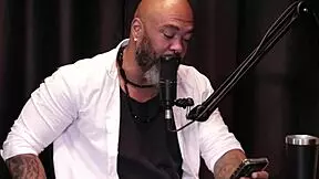 Loira mostra os peitos depois de falar que se estressou com ator na cena � atriz de fetiche n�o gosta de sexo anal e o jogo do mama senta ou passa - julia fontanelli watch on sheer red