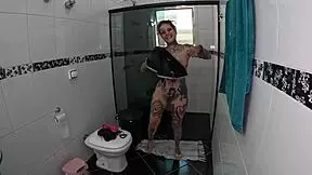 A casa está cheia de visitantes hoje e a coisa vai ser boa - Naty Loka - Evy Kethlyn - Isa Fox