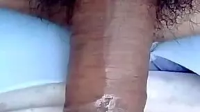 padrastro entra en la madrugada a mi habitacion y me folla por detras