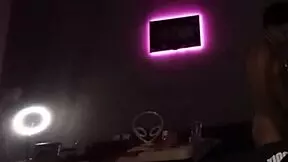 Practica de novia con hot hermanastra spanking her ass hard?