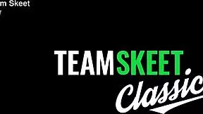 neposlušne najstnice 18+ vixens, jebate svojega očima medtem ko je mačeha stran?