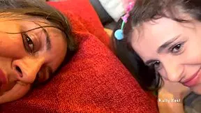 שתי חברות העדיפו את הזין שלי במקום מכונת סקס ואני זיינתי אותן בתורן עם צמות אורגזמה וכפול וגינלי