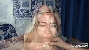 i'm luna luxe, opening my pussy for that big cum load