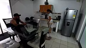 보스가 나랑 섹스하면 추가 돈 준대