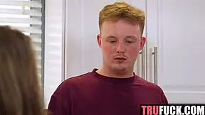 Stepsisters, is that your perfect cake? Daisy Fox and Jimmy Michaels