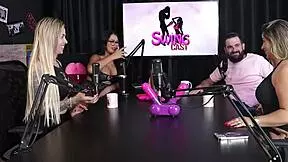 Brazilian couple demonstrates oral skills in lingerie