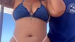 Quase Transamos Na Praia Lotada Com Monstro Cock