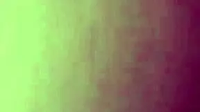 Manžel chytí ženu pri masturbácii a šuká jej veľký zadok