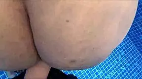 Big ass milf fucked in water 😍