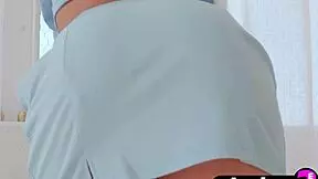 elegant teen secretary kenz kissah posing naked in lingerie after hard work