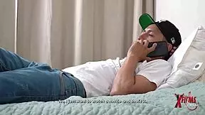 My Friend Invites Me To Watch Netflix