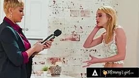 ryan keely & chloe cherry fingering each other while enjoying feet fetish