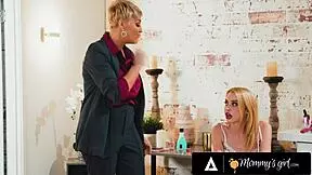 ryan keely & chloe cherry fingering each other while enjoying feet fetish