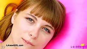 stunning petite girl shows her sexy body in photoshoot!