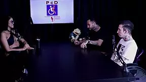 Bia Hot Shares How She Started And Overcame Insecurities In Producer Films, And How The Internet Changed Lives - Preliminares Podcast On Sheer Red