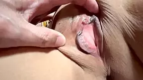 Amateur Pink Pussy Licked 91 Days After Virginity Loss