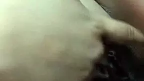 Delam si lepo piško in pride moj mož jesti moj velik kolumbijski rit