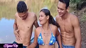 Tigresa VIP enjoys a relaxing session with two men and her favorite sister-in-law Mia