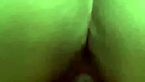 cavalgando gostoso no pau grande