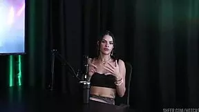 The best moments of Debora Andrade and Vitoria Beatriz in a hot cast interview, part 2.