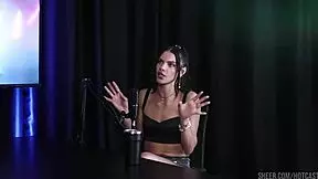 The best moments of Debora Andrade and Vitoria Beatriz in a hot cast interview, part 2.