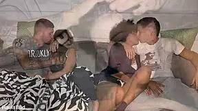 na festa swinger interracial, emprestei minha esposa ao meu melhor amigo para diversão