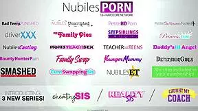 Stepsis accidentally roleplays as maid in accident