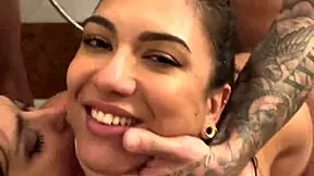 orgia en la ducha con lena coxx andrea lapiedra y selva lapiedra