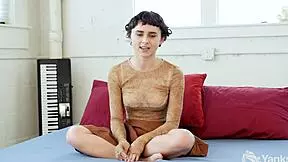 eden rose plays with old favorites using toys on her big pussy lips