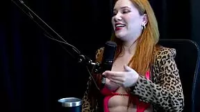 Começou com conteúdo caseiro adora seus pés tem diferença entre cama e câmera e sempre sonhou em entrar no pornô - natasha fiore watch on sheer red