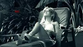 outdoors aubrey adams rubs and fucks in sun