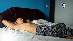 Starting the day with a passionate blowjob from my hot roommate feels so amazing.