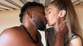 a gringa crazy for black dick, i satisfied her in the bedroom