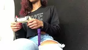 ebony thot plays the game with her pussy and asshole 😈