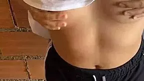 حب منزلي، يا رائع. أعطني أقوى قبل زوجي، انتهِ داخلي يا حبيبي