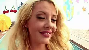 Duas Loiras Americanas Fazendo Anal