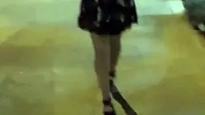 �ay que caliente por la calle subo al carro de mi novio pero me toco sola y lo dejo con las ganas de cogerme real 100 en per� callejero al m�ximo