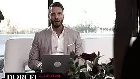 She dives into muff with tongue and fingers in spooning