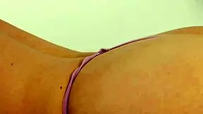 Lezbijska masažna seja postane mokra in umazana