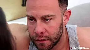 is liz jordan making a strong bond?