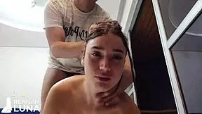 anal esposa putinha chupando e vomitando no pauzão pra ter o cu fodido