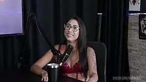 Luciana Picchi domination in Bora Cast with Bruna Carlos and Matheus Caetano part 2