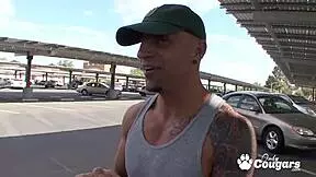 I just met this dude and I'm spreading my legs wide for his deepthroat choke