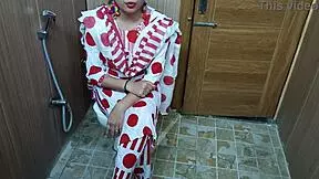 hindi teen stepson sneaks behind stepmom changing and she likes it 😈