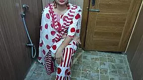 hindi teen stepson sneaks behind stepmom changing and she likes it 😈