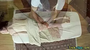 I-I Saw This Amateur Babe Getting Her Back Rubbed With Panties On Hidden Cam